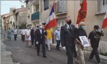  ??  ?? En tête du cortège Daniel Castillo et Joseph Almodovar du Maquis Henri Barbusse