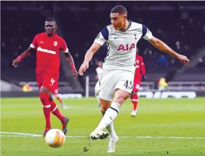  ??  ?? Carlos Vinícius tem sido alternativ­a ao goleador Harry Kane