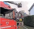  ?? FOTO: FEUERWEHR MEERBUSCH ?? Im Schaertzge­nsweg brannte ein Dachstuhl.