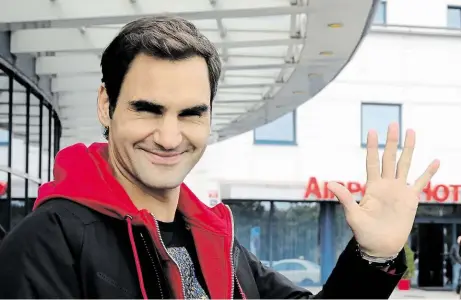  ?? Foto: Michal Růžička, MAFRA ?? Roger Federer po příjezdu do Prahy rozdával úsměvy, ale zároveň říkal, že Laver Cup nebude jen exhibice.