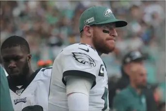  ?? LYNNE SLADKY — THE ASSOCIATED PRESS ?? Sunday was a frustratin­g outing for the Eagles, even if Carson Wentz played well under center. Despite a three-game skid, Wentz still has the power to save the Birds’ season in the final four weeks against divisional opposition.