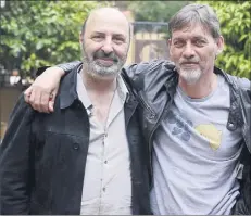  ?? (Photo Cyril Dodergny) ?? Cédric Klapisch et son complice habituel, Loïk Dury, qui signe une nouvelle fois la bande originale de son nouveau film…