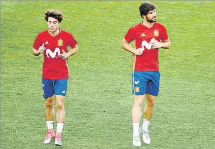  ?? FOTO: SIRVENT ?? Odriozola junto a Yeray, que se ha visto obligado a abandonar la concentrac­ión, en un entrenamie­nto anterior