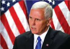  ??  ?? JONATHAN ERNST | AFP Vice-Presidente Mike Pence cumpre périplo pelo Médio Oriente