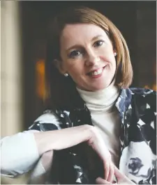  ?? TIM FRaSER ?? Author Gretchen Rubin became a major name on the self-help scene in 2009 with her book, The Happiness Project.