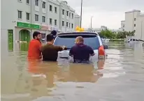  ?? AFP/AP ?? In vielen Gegenden fehlt es an Abflusssys­temen für starken Regen