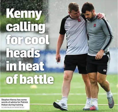  ?? OLIVER McVEIGH/SPORTSFILE ?? Stephen Kenny has some words of advice for Patrick Hoban during training
