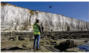  ?? ©Azur Drones ?? Des pilotes de drones sont intervenus au début de l’année 2017 à Mesnil-Val