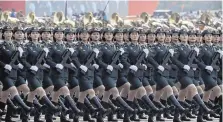  ??  ?? Soldiers from the People’s Liberation Army in Tiananmen Square