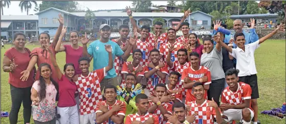  ?? Photo: Waisea Nasokia ?? Labasa Sangam College football players, officials and fans at the Penang Sangam Primary School ground in Rakiraki on August 2, 2022.