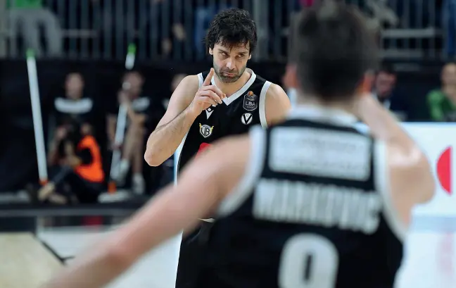  ??  ?? Leader Teodosic ancora una volta è stato il migliore in campo della Virtus