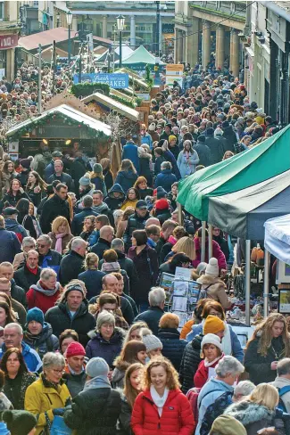  ?? Paul Gillis ?? Bath Christmas Market is a hugely popular event, attracting hundreds of thousands of people to the city