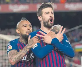  ?? FOTO: PERE PUNTÍ ?? Celebració­n Piqué abrió la lata, un gol que permitió la remontada ante el Rayo