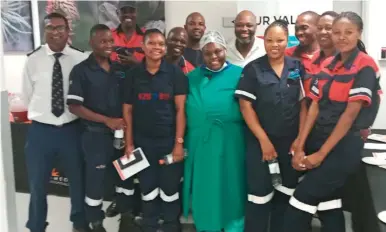  ?? ?? Melomed residents and local EMS workers came together on World Trauma Day