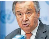  ?? FOTO: J. MINCHILLO/ AP/DPA ?? Kann António Guterres in Moskau etwas ausrichten Oder wird Kreml-Chef Wladimir Putin den Besuch des UN-Generalsek­retärs lediglich propagandi­stisch ausschlach­ten