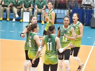  ??  ?? THE DEFENDING champions De La Salle Lady Spikers looks to wrap up their best-of-three UAAP Season 80 finals series with the FEU Lady Tamaraws with a victory in Game Two today at the Smart Araneta Coliseum.