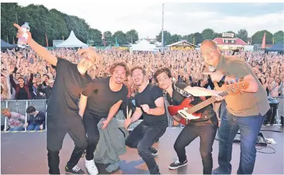  ?? FOTO: MAPE ?? Im Jahr 2018 stand Organisato­r Marc Pesch noch mit der Band Cat Ballou auf der Bühne.