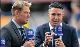  ?? PICTURE: EPA-EFE ?? IS KP WORTH LISTENING TO? Shane Warne and Kevin Pietersen behind the microphone.
