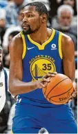  ?? Foto: dpa ?? Kevin Durant und die Golden State War riors sind Titelverte­idiger in der NBA.