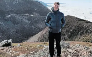  ?? SUPPLIED PHOTO FOR TORSTAR ?? Elliot Grady, who was raised in Niagara Falls, is staying at McMaster’s Niagara Regional Campus for his rural family medicine residency in Grimsby.