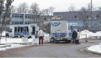  ?? CHELSEY GOULD/TRURO NEWS ?? Public Health’s Mobile Health Units offered drop-in COVID testing last week in response to an increased number of exposure notices in the area.