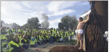  ?? (Photo Frantz Bouton) ?? Près de deux cents salariés sont toujours en grève à Galderma.