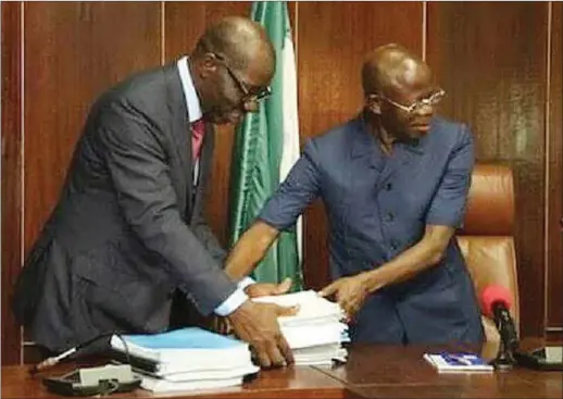  ??  ?? Obaseki and Oshiomhole