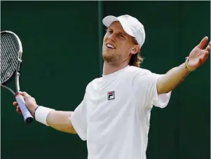  ??  ?? Andreas Seppi col titolo di Eastbourne è il primo italiano a vincere un torneo sull’erba Erano 13 anni che un italiano non approdava agli ottavi di Wimbledon. L’ultimo a riuscirci era stato Gianluca Pozzi nel 2000: perse con Byron Black (Zim). Invece...