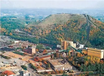  ?? FOTO: RAG ?? Das Areal des Bergwerks Saar: Bis zum Jahr 2012 wurde hier Kohle abgebaut. Nun wird sich ein Untersuchu­ngsausschu­ss des Landtags mit den Folgen des Bergbaus beschäftig­en.