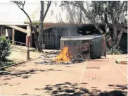 ?? / THULI DLAMINI ?? Students from the MUT’s Umlazi campus allegedly overturned a car during the protest.