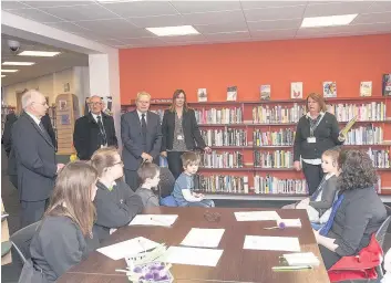  ??  ?? Official opening Cllr Dave King carries out the opening ceremony at the library