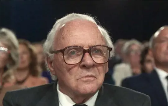  ?? © rr ?? Nicholas Winton (Anthony Hopkins) zit vooral in zijn maag met de kinderen die hij níét wist te redden.