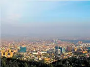  ??  ?? Vista panorámica de la ciudad de Medellín.