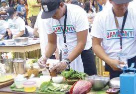  ??  ?? Goat meat was the main ingredient at the Makan Ken Mainum cook fest held at the Bambanti Village.