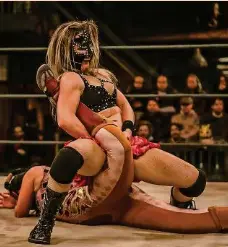 Sexy Star Revela Su Identidad Pressreader