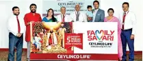  ??  ?? Representa­tives of Ceylinco Life’s senior management and Marketing Division with the four Family Savari Brand Ambassador­s at the launch of the 14th edition of the promotion.