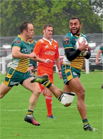  ??  ?? Mid Canterbury fullback Maleli Sau scored a hat-trick but it was not enough to stop Buller, who pulled off an amazing comeback in Ashburton yesterday.