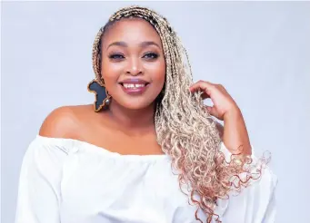  ??  ?? RELEBOGILE Mabotja is asking uncomforta­ble questions in new talk show on S3. The show is unscripted, which sees various conversati­ons hit home.