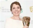  ??  ?? Η Ολίβια Κόλμαν με το βραβείο του Α' Γυναικείου ρόλου για το «The Favourite» (Η Ευνοούμενη).