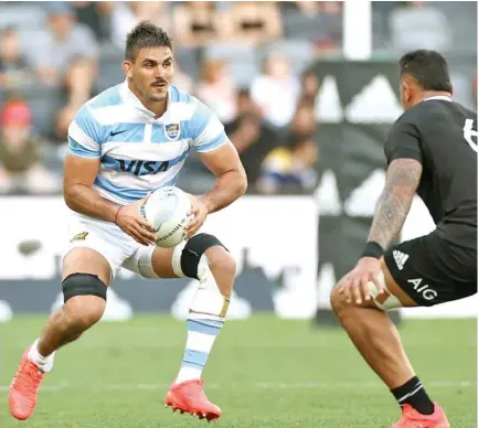  ?? Radio NZ ?? Argentina strongman Pablo Matera takes on All Blacks Shannon Frizell at Bankwest Stadium in Parramatta on November 14, 2020. Photo: