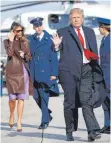  ?? FOTO: DPA ?? Donald Trump und seine Frau Melania Trump am Donnerstag auf dem Weg zur Air Force One. Mit Putin trifft er sich nicht.