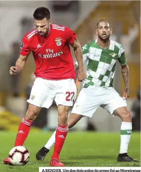  ??  ?? A RENDER. Um dos dois golos do grego foi ao Moreirense