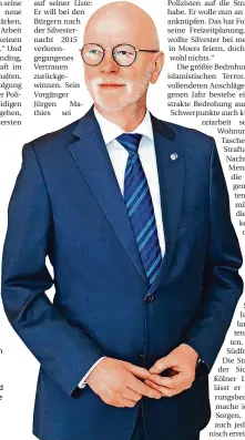  ?? FOTO: BERND BUSSANG ?? Der neue Polizeiprä­sident für Köln und Leverkusen, Uwe Jacob, war gestern erstmals in Leverkusen und besuchte OB Uwe Richrath im Rathaus.