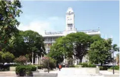  ??  ?? Zanzibar; Old Clock Tower