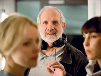  ??  ?? Sul set Il regista Brian De Palma (77 anni) sul set di «Passion» con Rachel McAdams (a sinistra) e Noomi Rapace