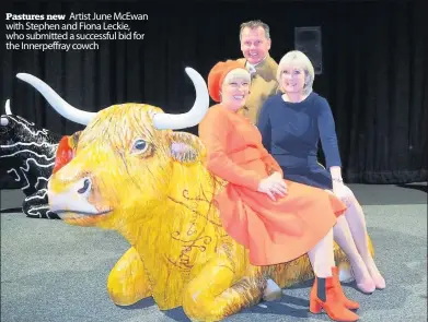  ??  ?? Pastures new Artist June McEwan with Stephen and Fiona Leckie, who submitted a successful bid for the Innerpeffr­ay cowch