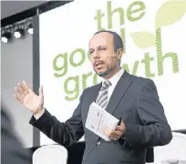  ??  ?? Optimista. Antonio Aracre, director general de Syngenta para Latinoamér­ica Sur, dijo que la tecnología puede resolver los problemas del hambre.