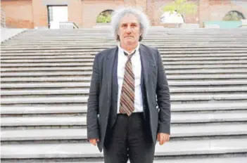  ?? FOTO:JOSE LUIS MUÑOZ ?? ►► Garrel conversó ayer con el escritor argentino Alan Pauls.