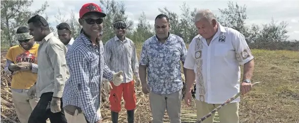  ??  ?? Fiji Sugar Corporatio­n chief executive officer Graham Clark meets with landowners and farmers in the Northern Division on December 14, 2018.