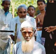  ??  ?? IMAM masjid, Muhammad Sidiq, 70, menjadi pelarian sejak 25 hari lalu di Kem Kutupolong di Ukhiya. Beliau mendakwa diserang manakala isteri serta seorang anaknya dibunuh di kampung halamannya di negeri Rakhine, Myanmar.